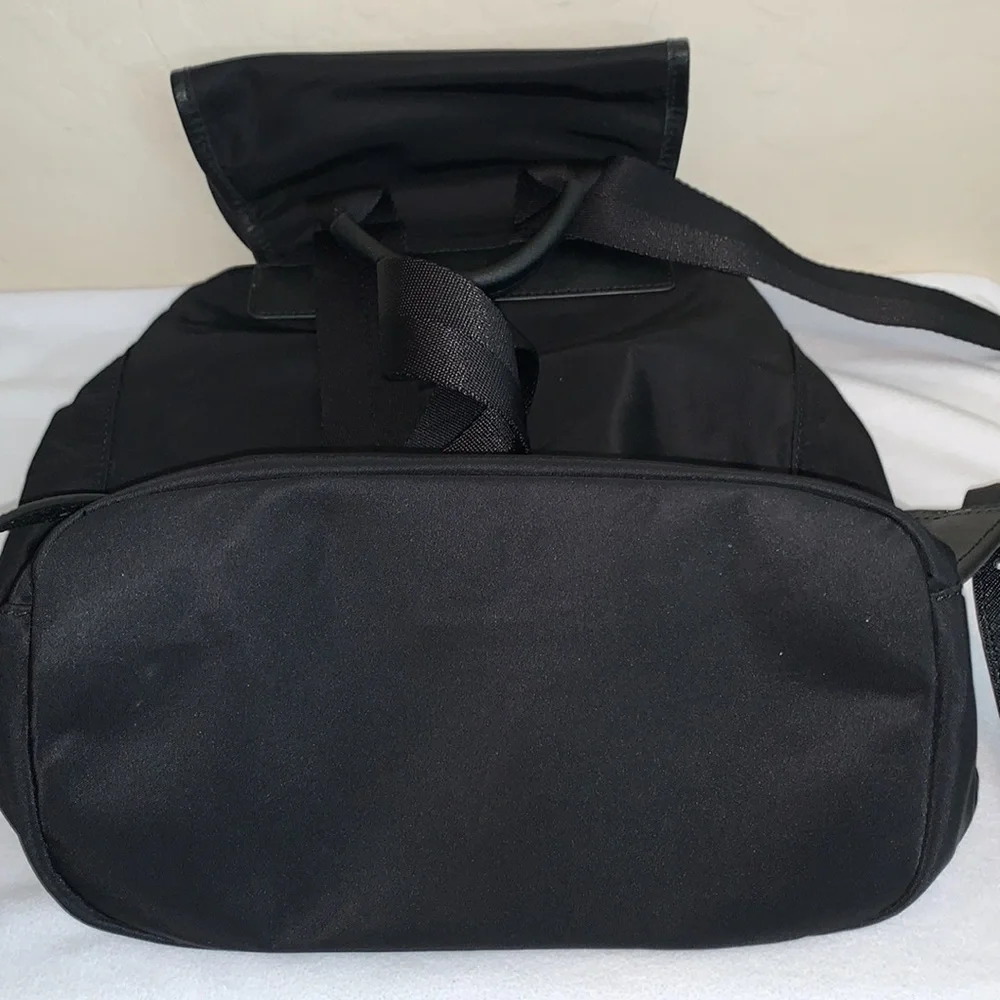 TORY BURCH GORGEOUS DRAWSTRING NYLON MAGNET CLOSE JET BLACK BACKPACK